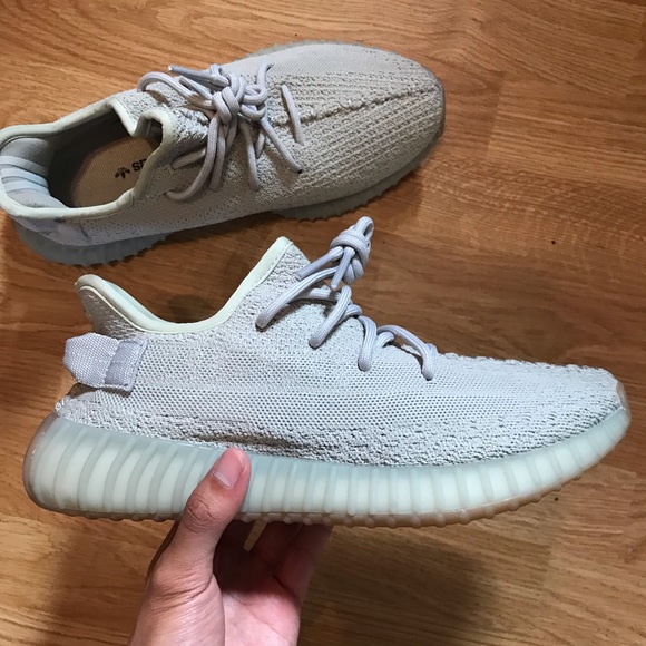 Cheap Size 10 Adidas Yeezy Boost 350 V2 Bone Hq6316 In Hand Ships Now